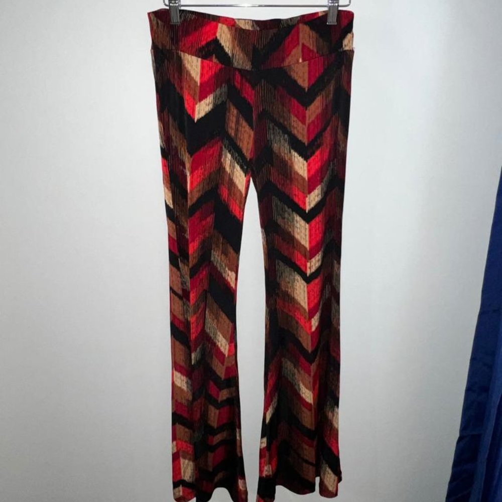 Veronica M Flared Leggings
